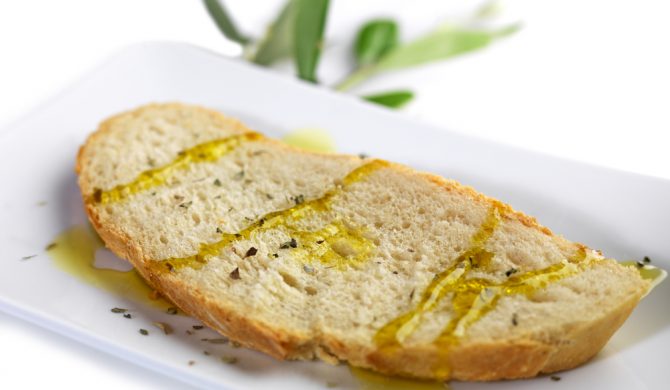 Pane e olio di oliva: l’accoppiata vincente del 2018